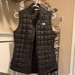 The North Face women’s thermoball eco vest XS